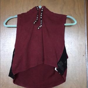 Hooded cropped sweatshirt